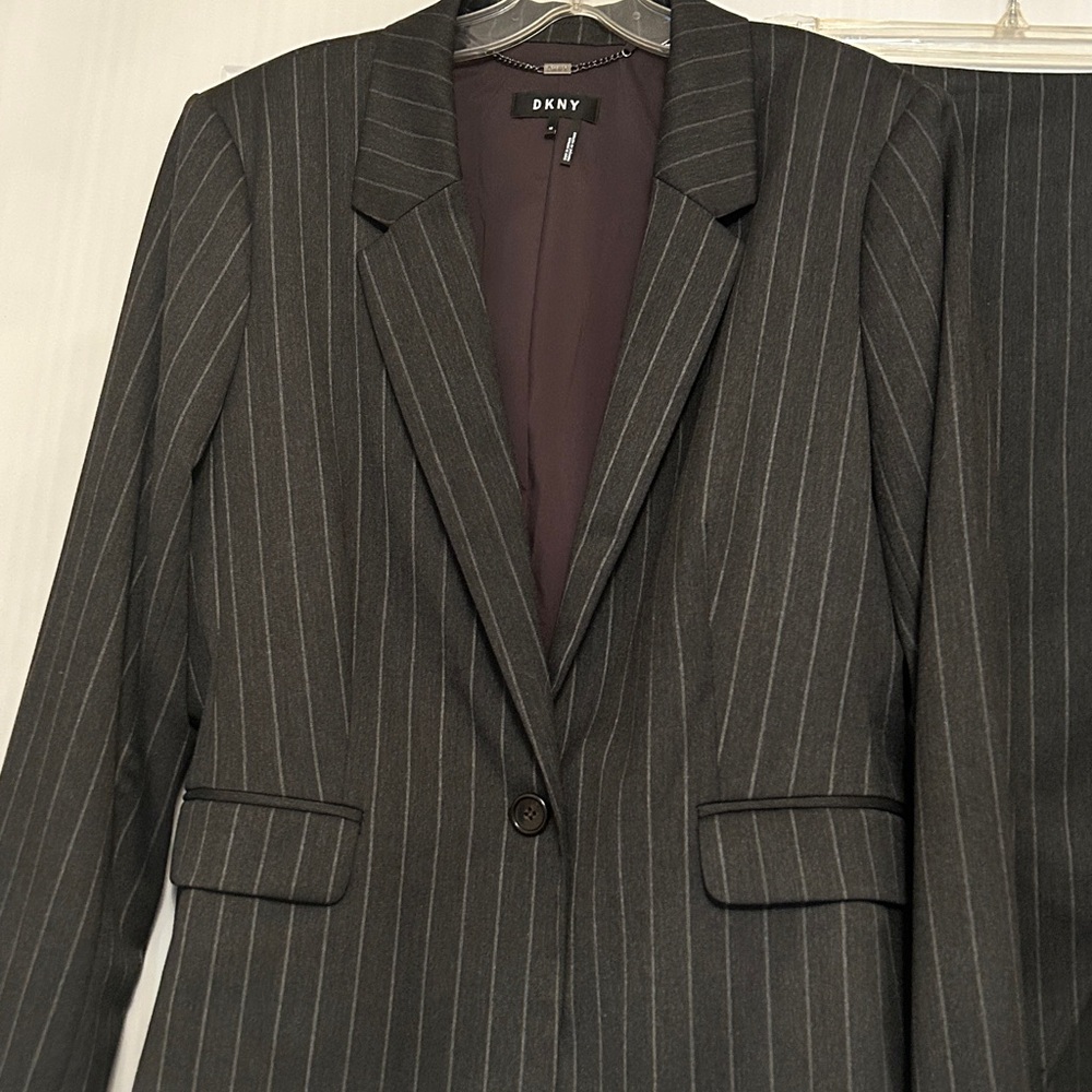 DKNY Charcoal Pinstripe Blazer Skirt Set 16 Career Vintage Professional Polished - Picture 3 of 16